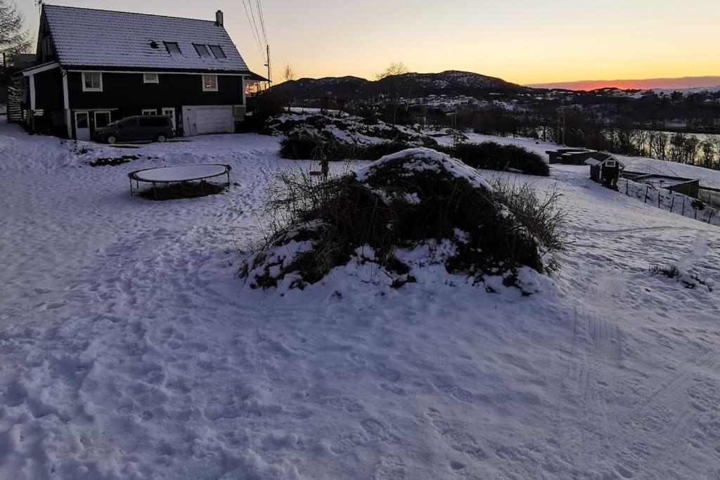 Topfloor Apartment Separate Entranc Nice View Stord Fitjar Exteriör bild