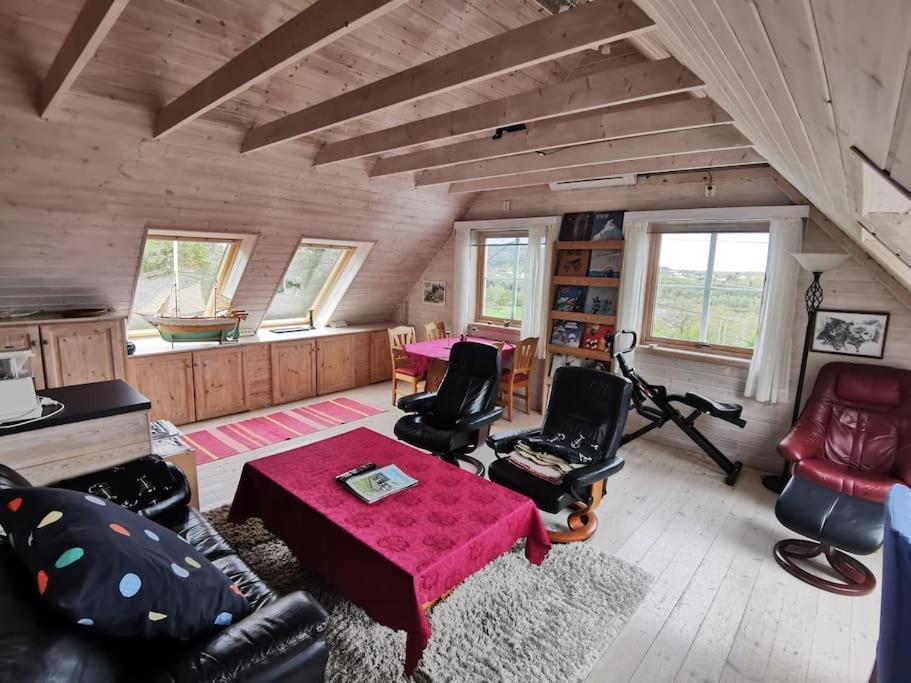 Topfloor Apartment Separate Entranc Nice View Stord Fitjar Exteriör bild