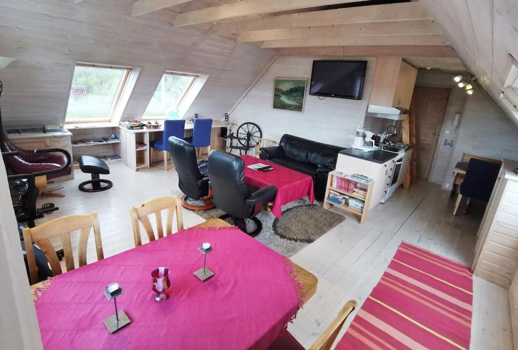 Topfloor Apartment Separate Entranc Nice View Stord Fitjar Exteriör bild